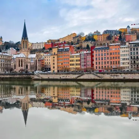 Design Et Pop Avec Balneo Apartment Lyon