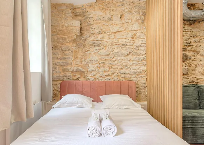 Design Et Pop Avec Balnéo Appartement Lyon